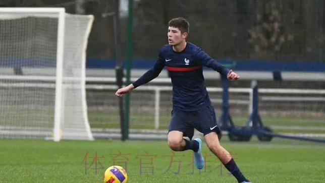 齐达内小儿子埃利亚兹本周在跟随皇马一队训练